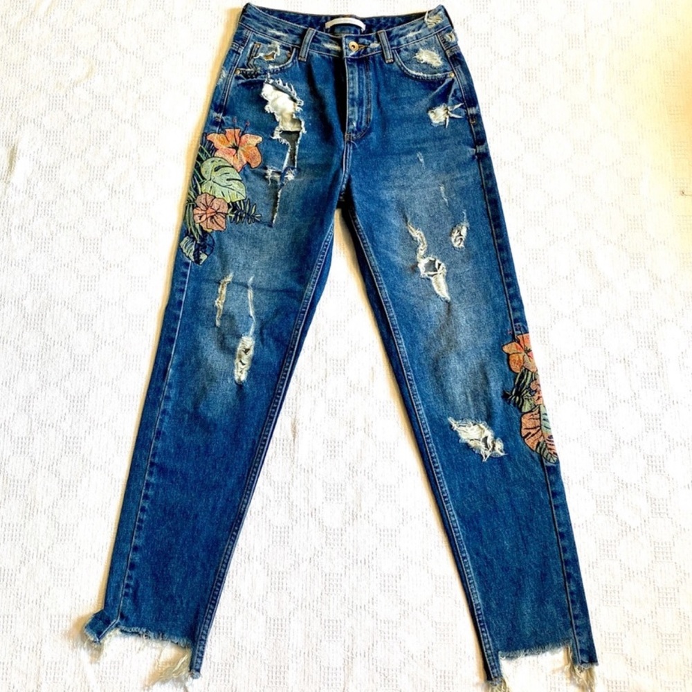Zara Floral Embroidered High Rise Cropped Jean